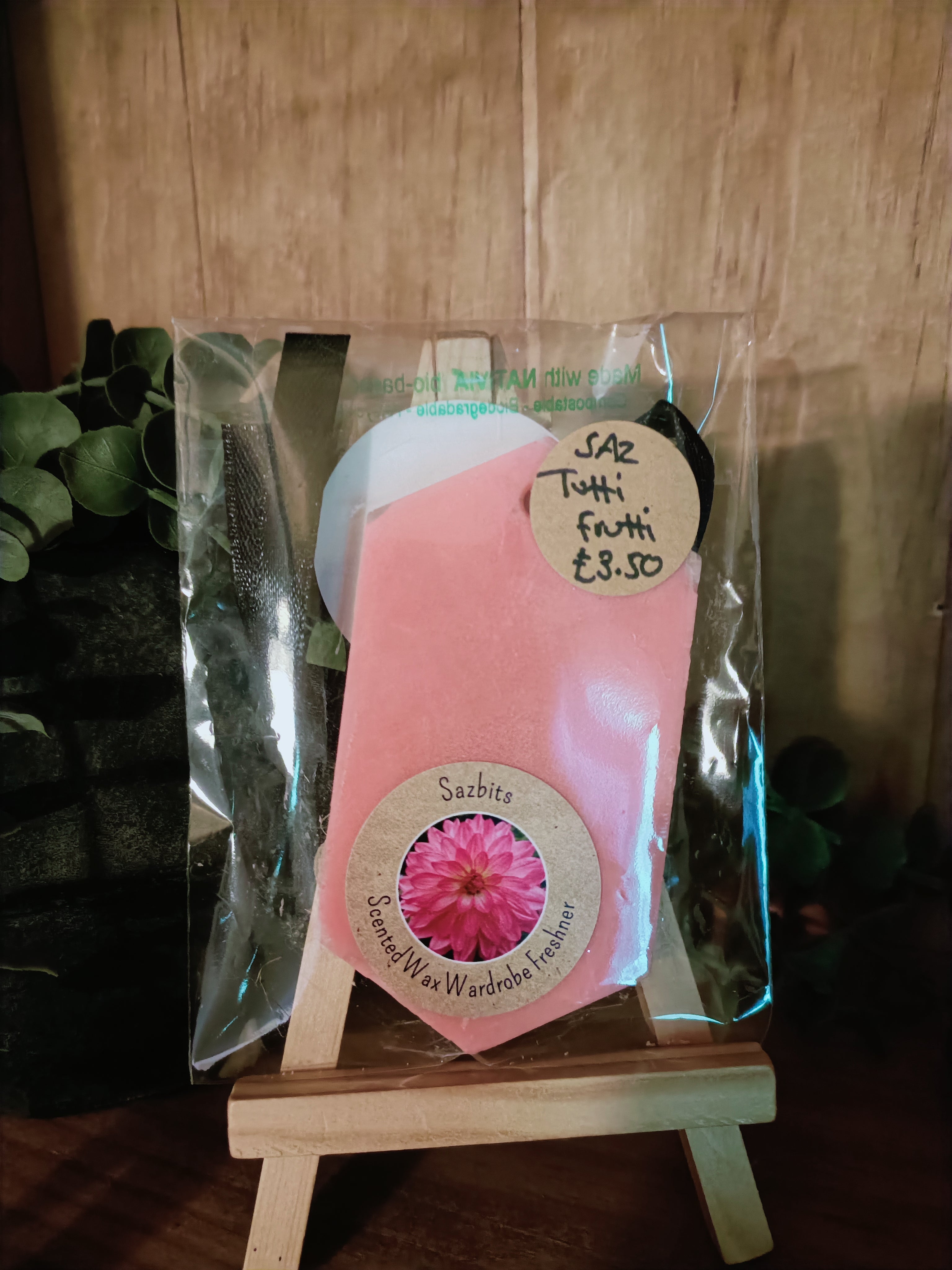 Tutti Frutti Wax Wardrobe Freshner