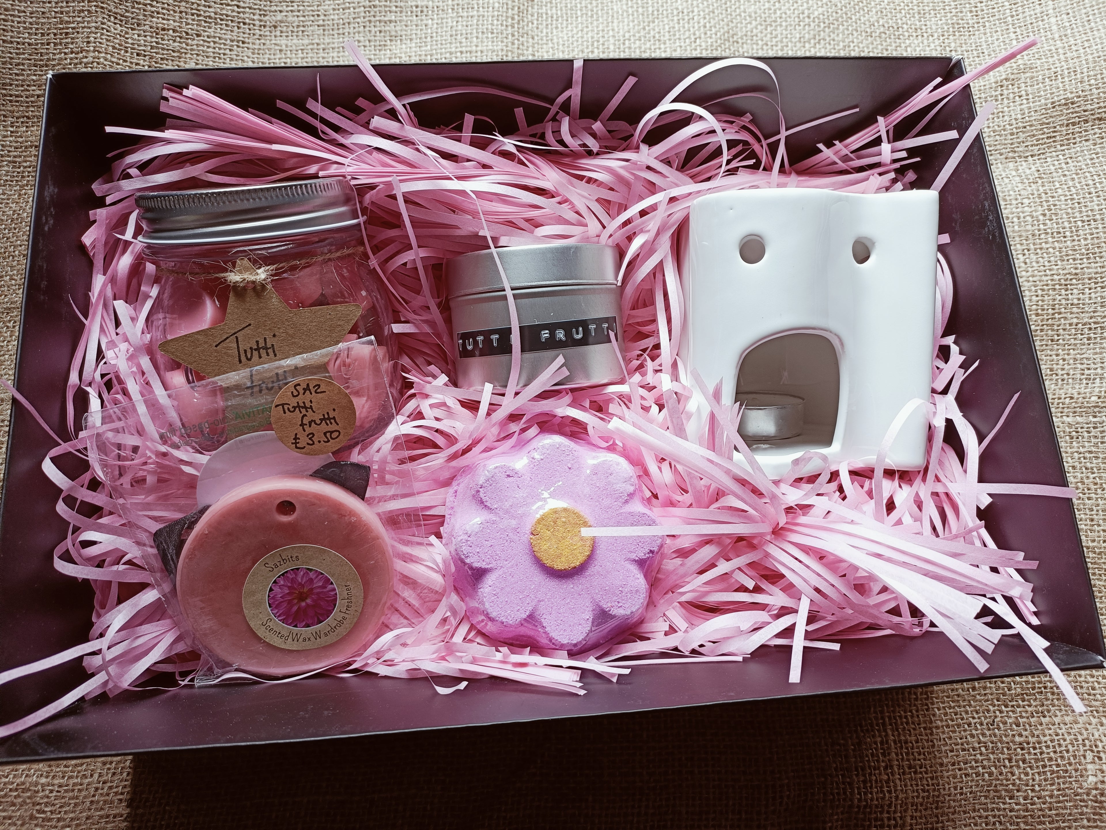 Tutti Frutti Hamper Box